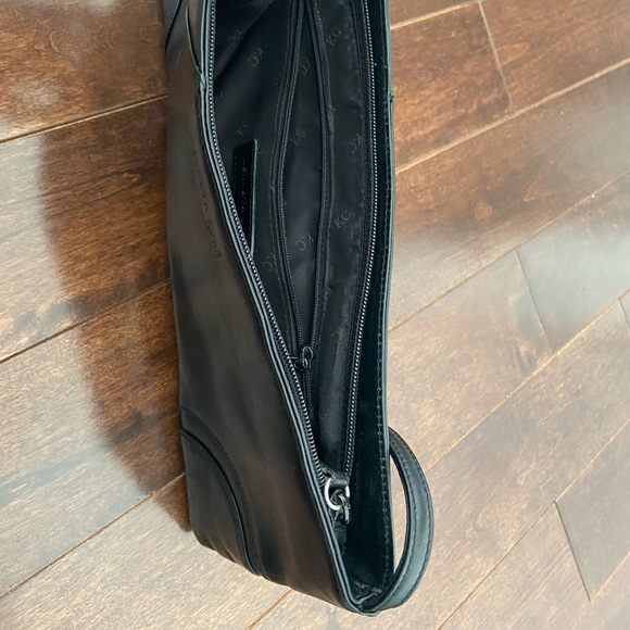 Kenneth cole baguette purse - Picture 2 of 2